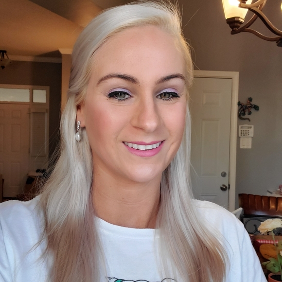 Meet your Posher, Liz - Picture 4 of 6